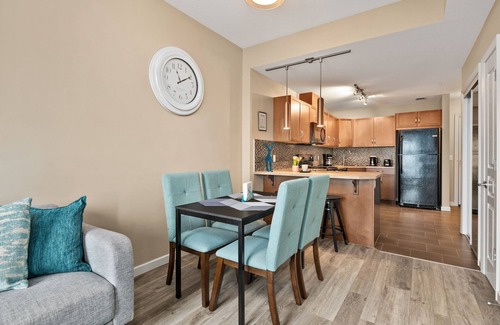 Victoria Park Apartamento | GLOBALSTAY . Modern DT Condo. Balcony. Free Parking. Gym.