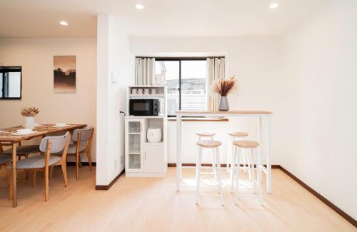 Hatagaya Hotel | GLOU Shibuya House - A Private House in Tokyo Shinjuku & Shibuya Area