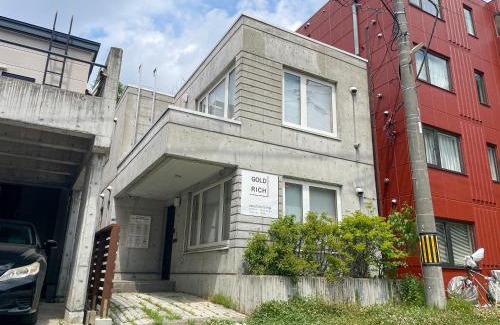 Toyohira Villa | Gold Rich