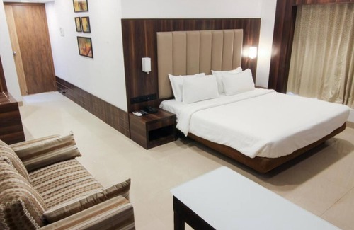 J B Nagar Hotel | Golden Chariot The Boutique Hotel