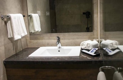 J B Nagar Hotel | Golden Chariot The Boutique Hotel