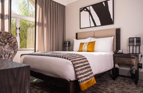 Scottsville Hotel | Golden Horse Hotel