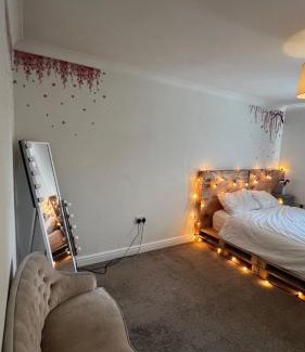 Cambridge Casa | Golden House