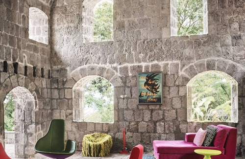 Fountain Hotel | Golden Rock Inn