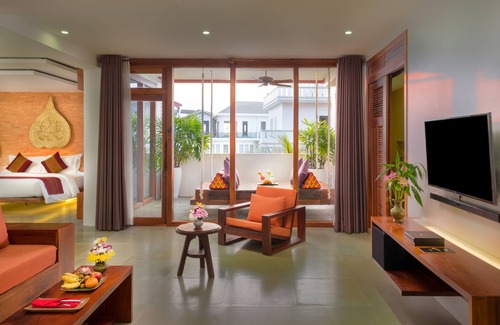 Downtown Siem Reap Hotel | Golden Temple Residence