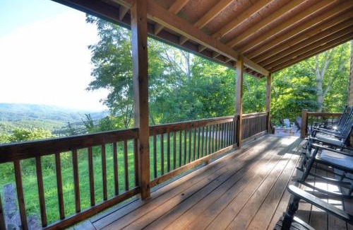 Bryson City Casa | Goldies Hideaway