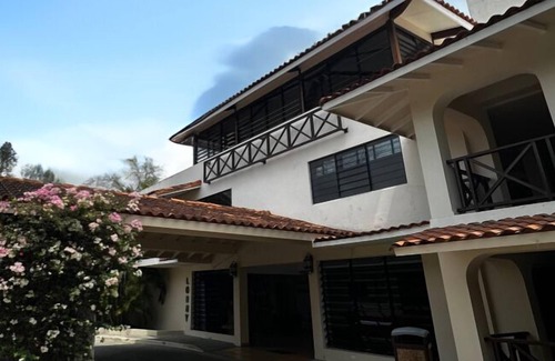 Playa Coronado Apartamento | Golf, Playa, Piscina y más en una suite privada ubicada en un Complejo de Lujo.