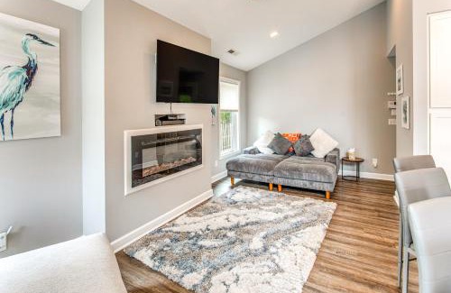 Little River Casa | Golf Cart Included Little River Cottage with Deck!