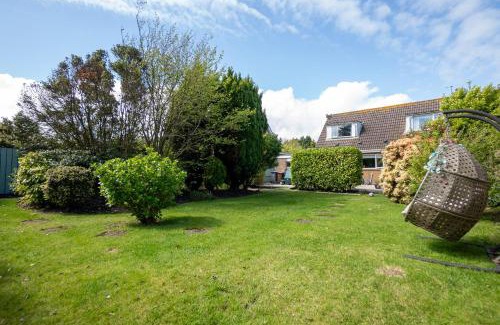 Newcastle Casa | Golf Links Cottage - Views of Royal County Down
