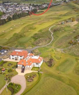 Newcastle Casa | Golf Links Cottage - Views of Royal County Down