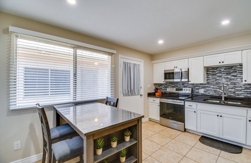 Spanish Gardens Revised Condominio | Golf, Shop & Hike: Youngtown Hideaway!