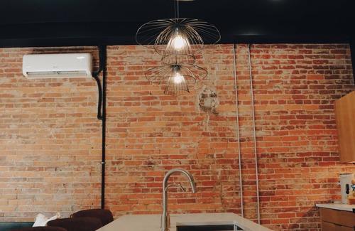 Sidney Apartamento | Golf Simulator and King Size APT - Downtown Sidney Ohio