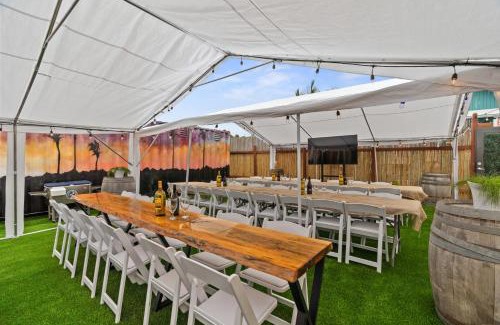 Stockton Hotel | Good Life Resorts