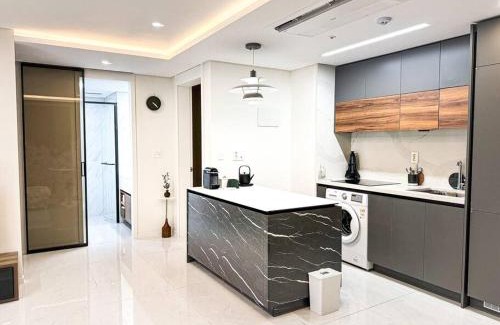 Seocho-dong Apartamento | Goodfellow seocho gangnam Seoul arts center