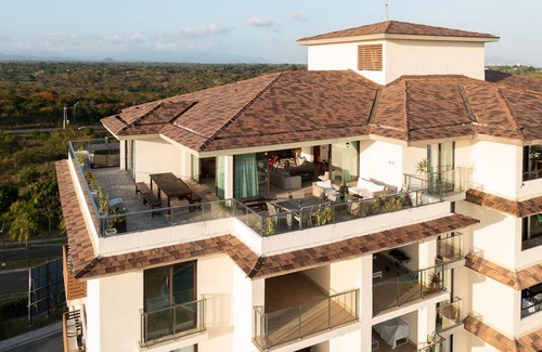 Las Uvas Apartamento | Hermoso apartamento de 3 habitaciones con terraza / parque acuático / piscinas / playa