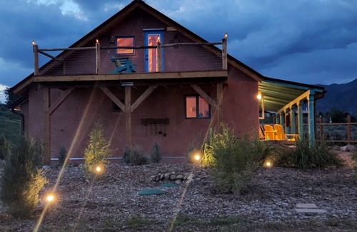 El Prado Casa | Gorgeous mountain views, hot tub, close to ski valley and downtown