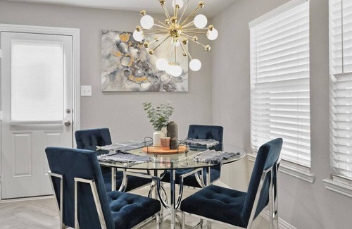 Keller Casa | Gorgeous Remodeled 4B Home for Extended Stay!