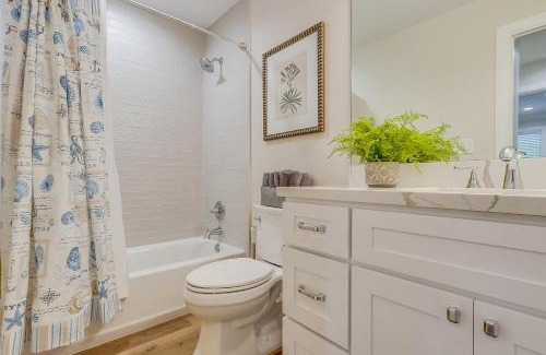 Orange Casa | Gorgeous Upgraded 5 Bedroom & 4 Bath Home with Jacuzzi