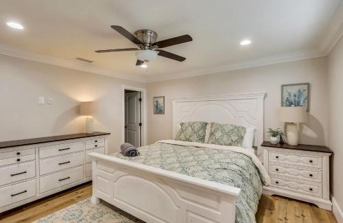 Orange Casa | Gorgeous Upgraded 5 Bedroom & 4 Bath Home with Jacuzzi