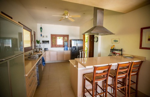 Ixtapa Villa | Magníficas vistas en un entorno natural seguro