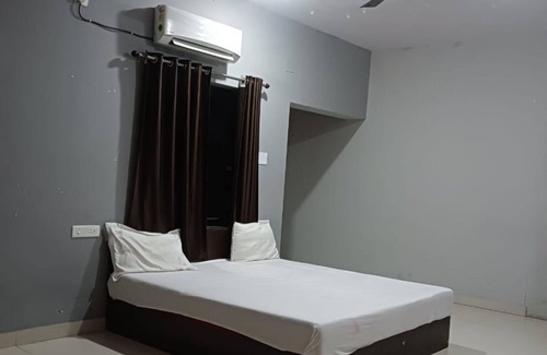 Bhubaneshwar Hotel | Goroomgo Grace Premium Bhubaneswar