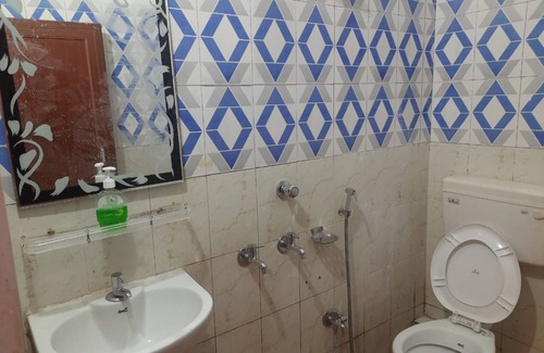 Patia Hotel | Goroomgo Santi Mahal Bhubaneswar