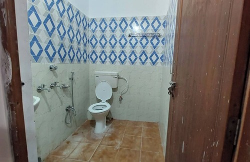 Patia Hotel | Goroomgo Santi Mahal Bhubaneswar