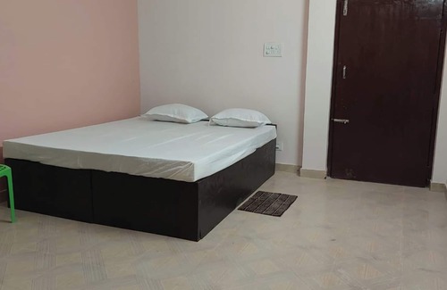 Patia Hotel | Goroomgo Santi Mahal Bhubaneswar