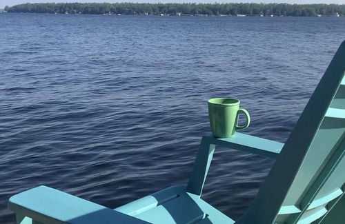 Pleasant Point Cabaña | Graceland in the Kawartha's