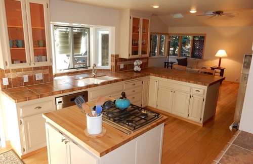 Graeagle Casa | Graeagle Inicio En Frazier Creek - Gran Decks y privacidad - Cerca de Tiendas / Comedor