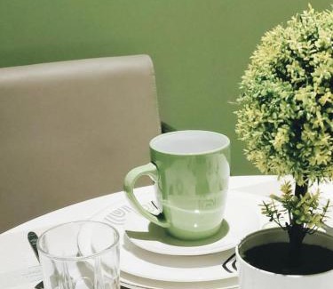 Downtown Apartamento | Gramercy Residences Makati by Christine Suites PH with Balcony