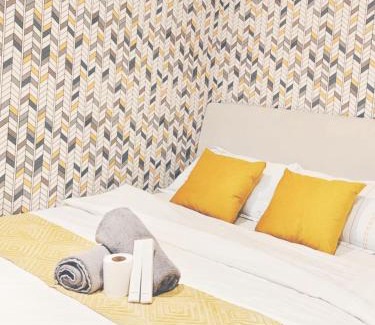 Downtown Apartamento | Gramercy Residences Makati by Christine Suites PH with Balcony