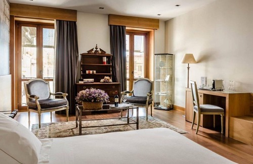 Centro de Pamplona Hotel | Gran Hotel La Perla