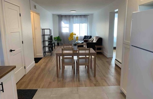 Vieux-Moulin Condominio | Grand 4,5 rénové à neuf près de bus et autoroute!