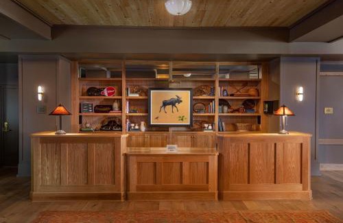 Lake Placid Hotel | Grand Adirondack Hotel, Lake Placid, a Tribute Portfolio Hotel