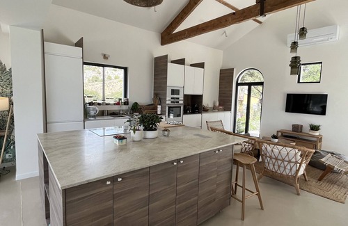 Ensues-la-Redonne Casa | Grand Cabanon Sous les Pins Dans une Calanque