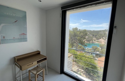 Ensues-la-Redonne Casa | Grand Cabanon Sous les Pins Dans une Calanque