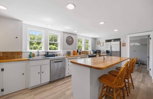 Concord Casa | Grand Country Estate with Modern Comforts