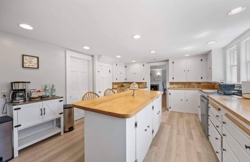 Concord Casa | Grand Country Estate with Modern Comforts