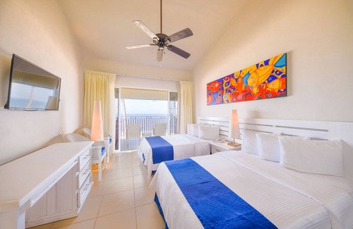 Bucerías Complejo | Grand Decameron Complex Bucerias, A Trademark All-Inclusive Resort
