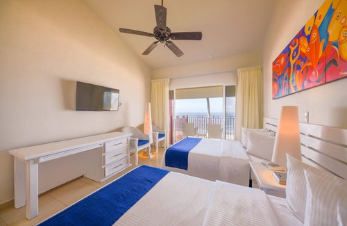 Bucerías Complejo | Grand Decameron Complex Bucerias, A Trademark All-Inclusive Resort