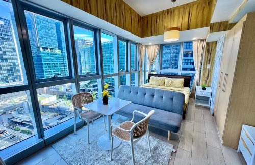 Bonifacio Global City Apartamento | Grand Deluxe 3BR with Bathtub in Uptown BGC