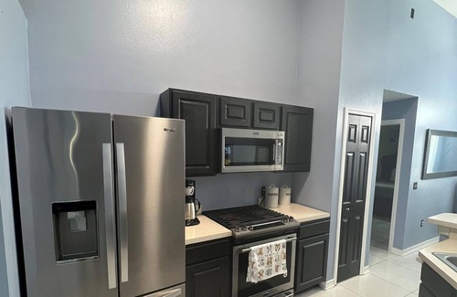 Westbury Casa | Grand Family Superior 4BD House Near Disney Parks