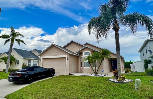 Westbury Casa | Grand Family Superior 4BD House Near Disney Parks