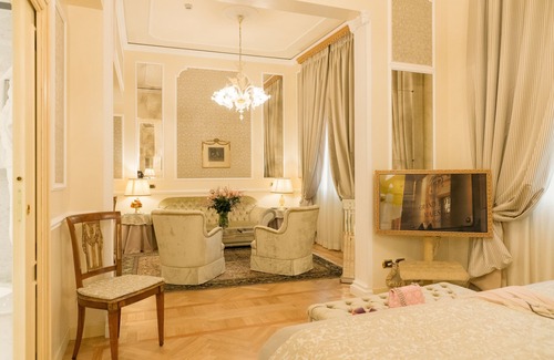 Historic Center Hotel | Grand Hotel Majestic già Baglioni