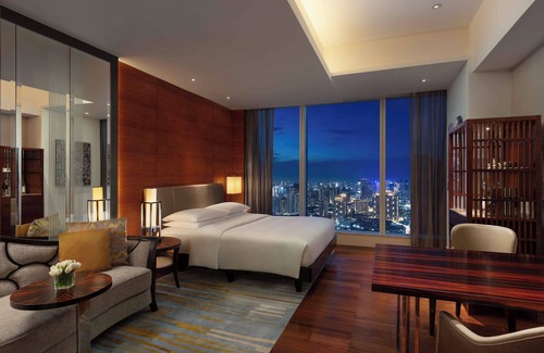 Bonifacio Global City Hotel | Grand Hyatt Manila