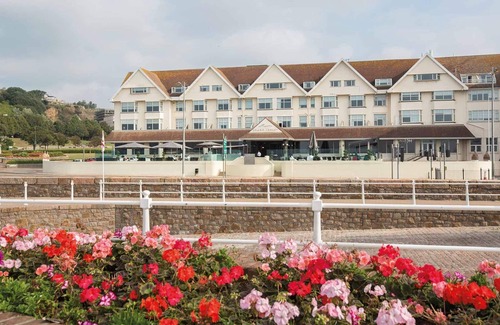 Saint Helier Hotel | Grand Jersey Hotel & Spa