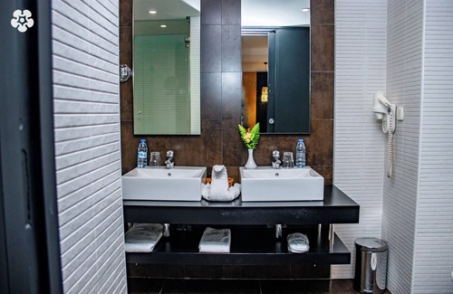 Brazzaville Hotel | Grand Lancaster Brazzaville