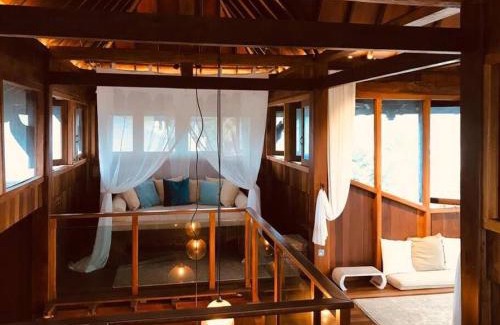 Putrajaya Villa | Grand Serene Lakeside Bali Style Villa