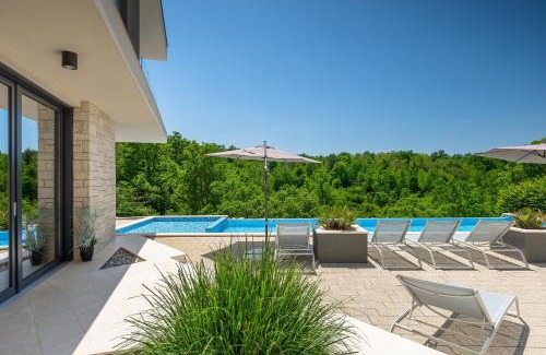 Jadruhi Villa | Grande Barbara